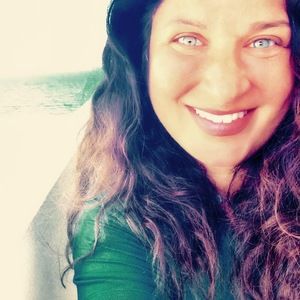 Meet your Posher, Suzanne